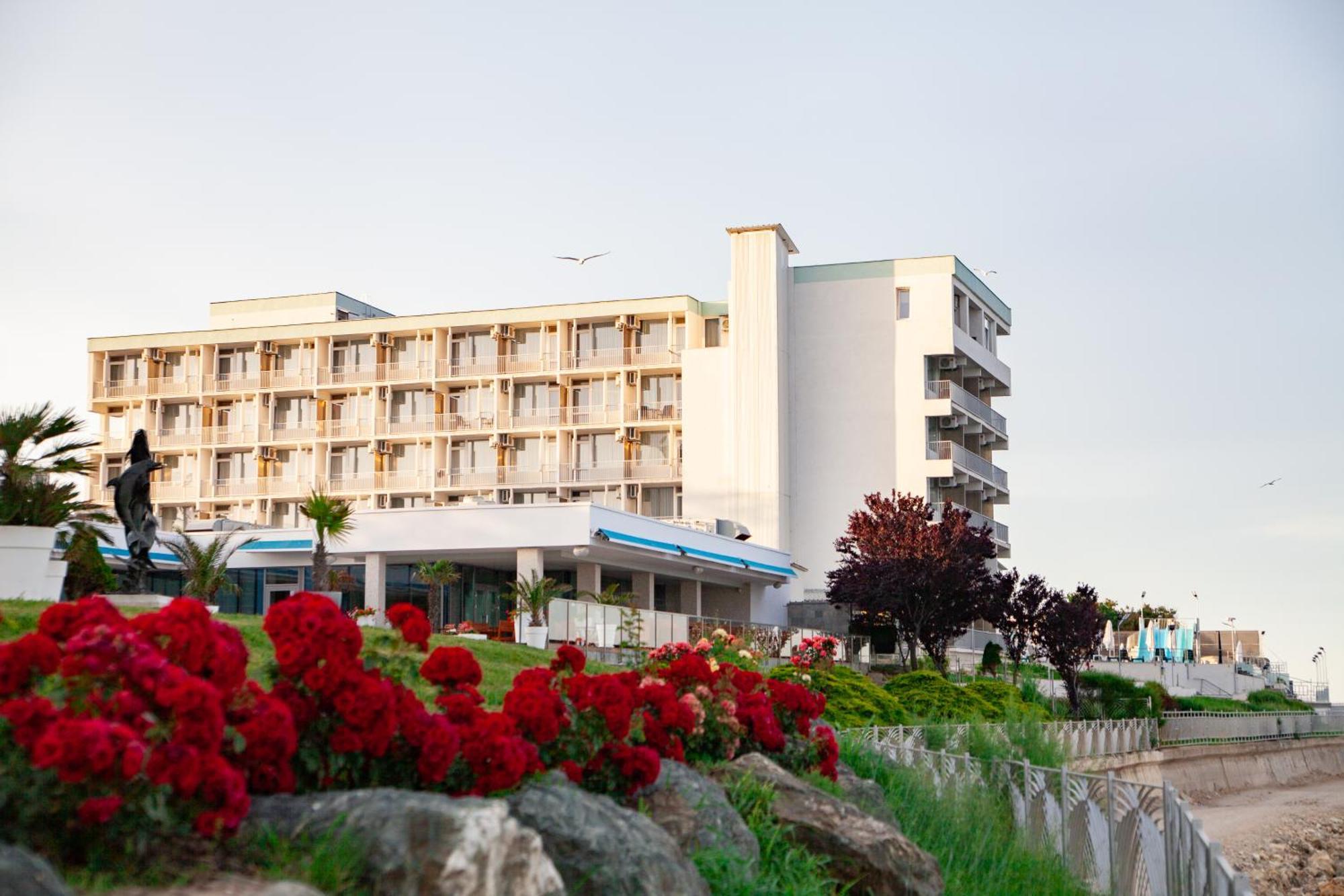 Hotel Carmen Azzuro Venus Exterior photo
